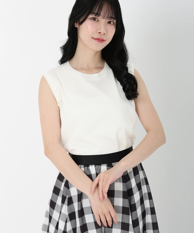 STRAWBERRY-FIELDS(ストロベリーフィールズ) |フリルアクセントノースリーブニット