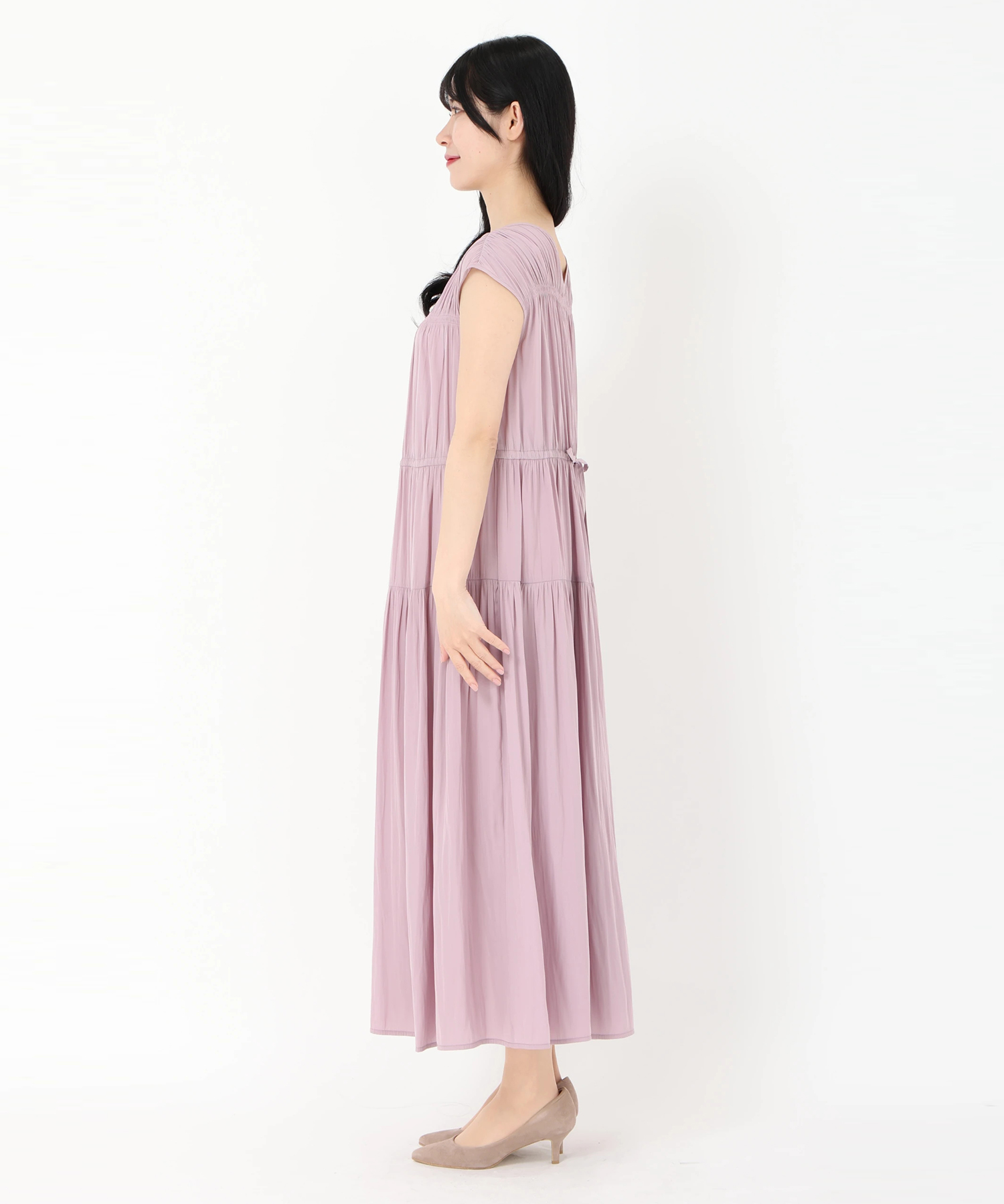 【新品タグ付き】STRAWBERRY-FIELDS シアーサテン ワンピース セール】マットジャージ＊シアーサテン ドレスワンピース