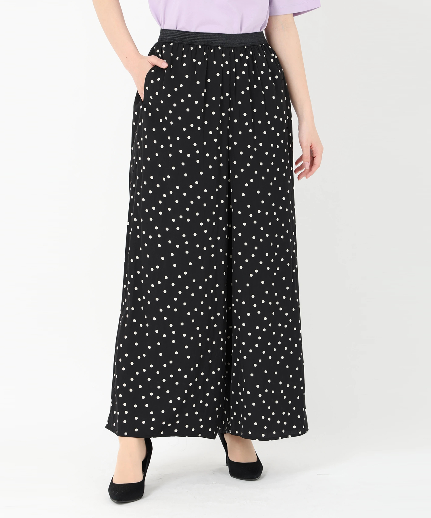 新品　ストロベリーフィールズ パンツ　日本製 STRAWBERRY-FIELDS（ストロベリーフィールズ）｜パウダーサテン