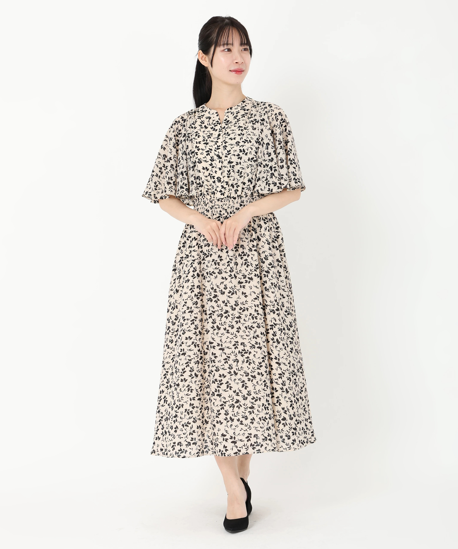 ❤️【匿名配送】定価16,800円 ✨STRAWBERRY-FIELDSワンピース STRAWBERRY-FIELDS（ストロベリーフィールズ）｜フレアーケープ