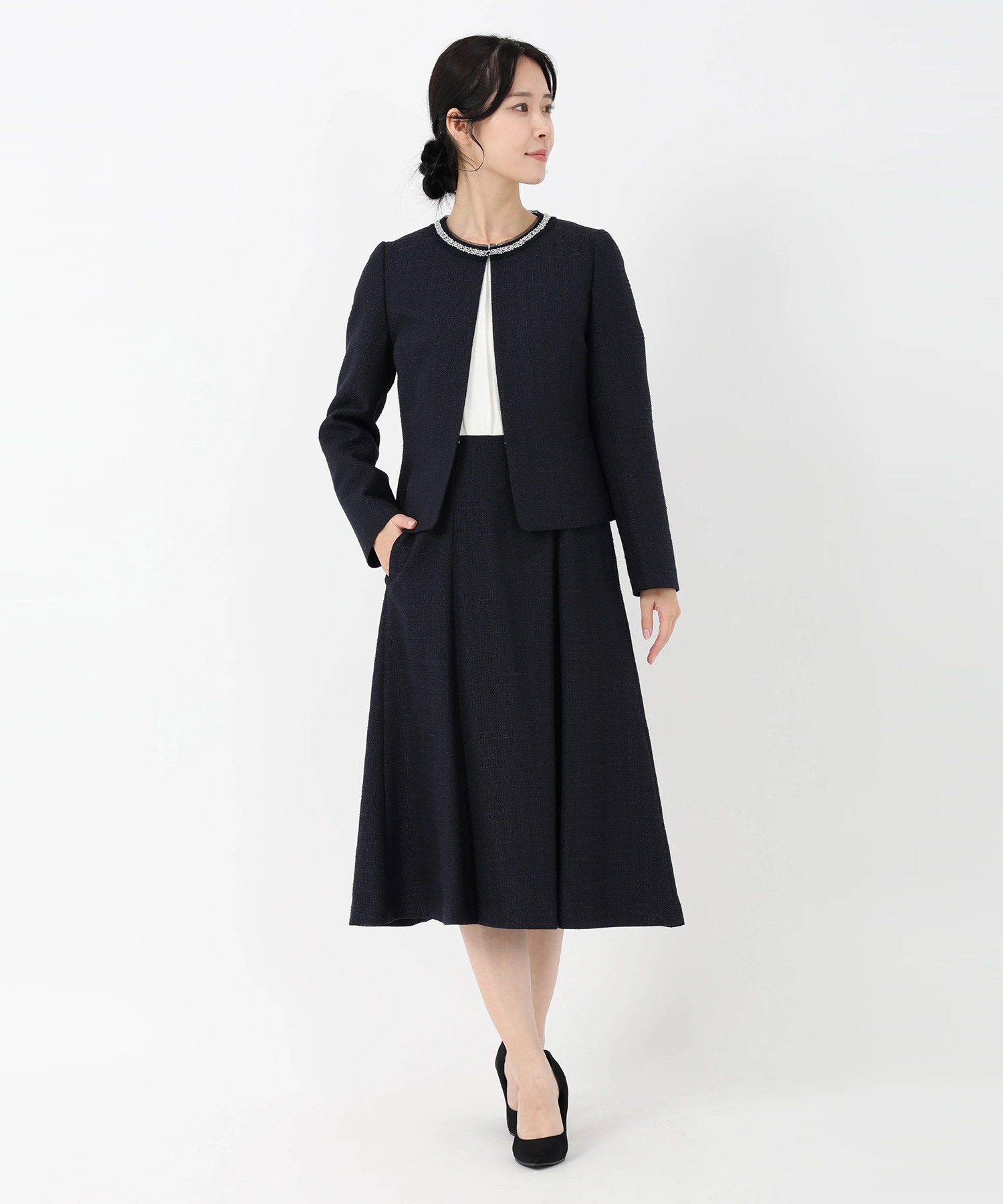 STRAWBERRY-FIELDS（ストロベリーフィールズ）｜襟ぐりビジュー付