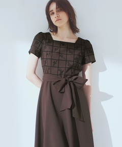 STRAWBERRY-FIELDS(ストロベリーフィールズ) |刺繍フィット＆フレアーワンピース