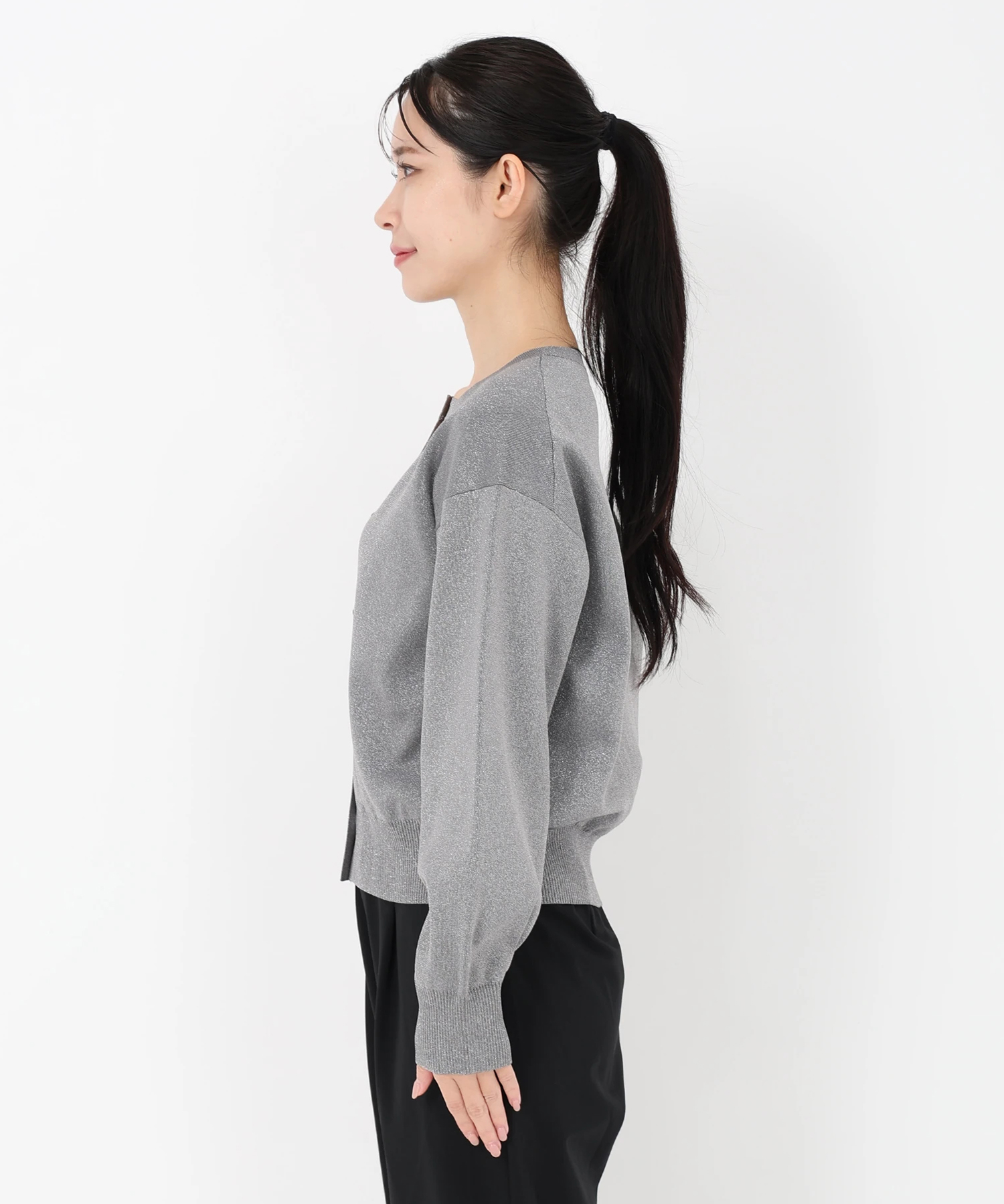 ストロベリーフィールズ　ICHIE 変形釦ラメニットカーディガン　トップス ICHIE STRAWBERRY-FIELDS（イチエ ストロベリーフィールズ）｜変形釦