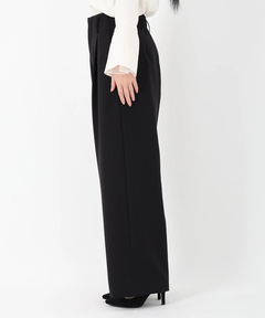 ICHIE STRAWBERRY-FIELDS(イチエ ストロベリーフィールズ) |タックストレートパンツ