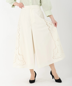 ICHIE STRAWBERRY-FIELDS(イチエ ストロベリーフィールズ) |エンブロイダリーフレアパンツ