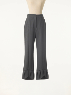 UNIVERVALMUSE(ユニバーバルミューズ) |ペプラムヘムパンツ