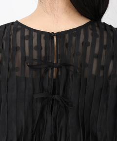 UNIVERVALMUSE(ユニバーバルミューズ) |ピンタックドットＪＱブラウス