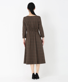 UNIVERVALMUSE(ユニバーバルミューズ) |チェックフィットアンドフレアーワンピース