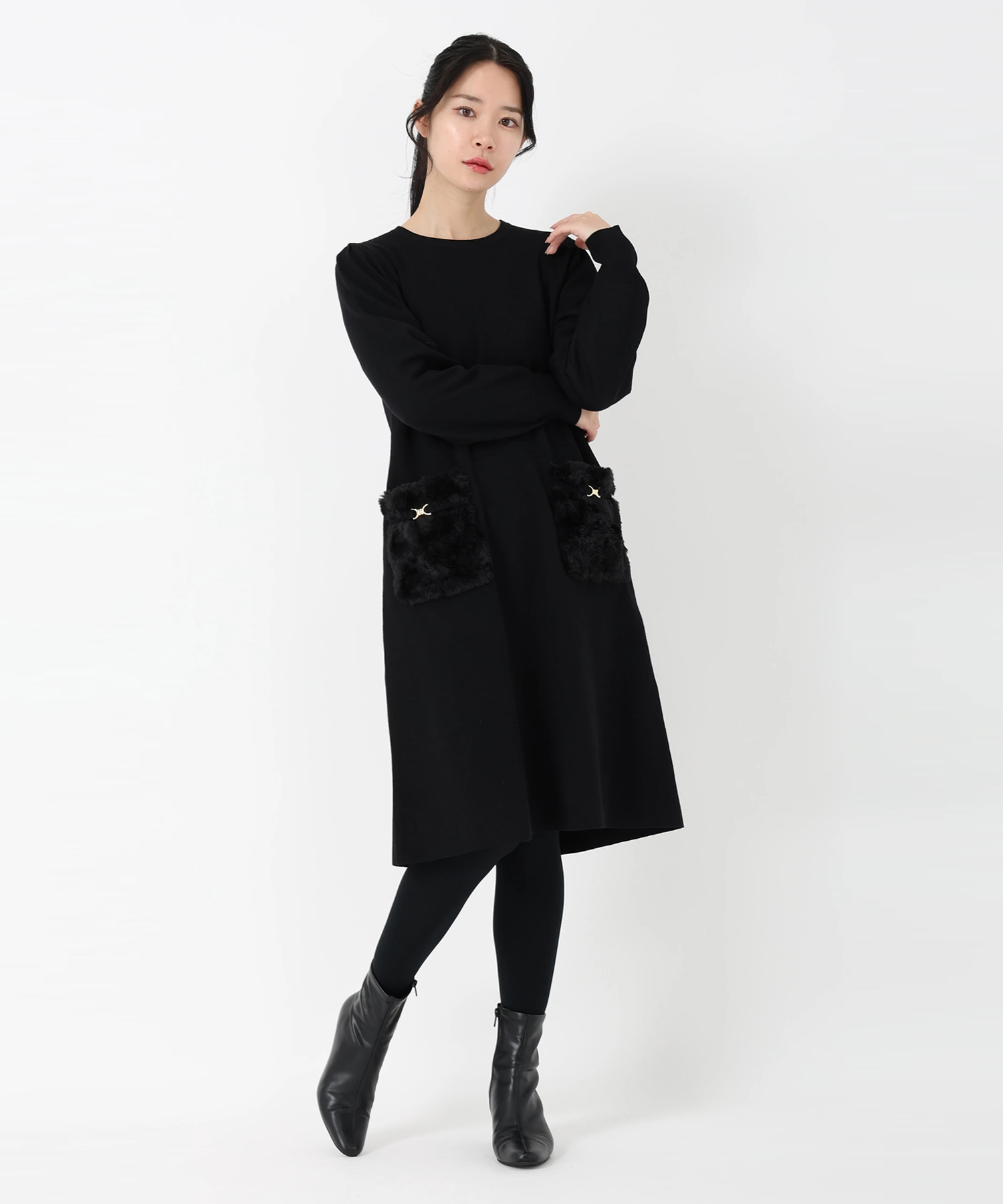 UNIVERVALMUSE（ユニバーバルミューズ）｜フェイクファーポケット